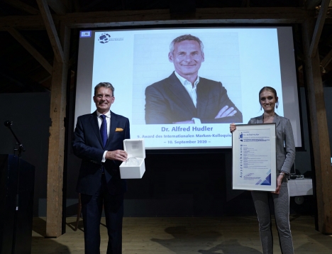 Award des Internationalen Marken-Kolloquiums für Ottakringer-Chef Dr. Alfred Hudler -